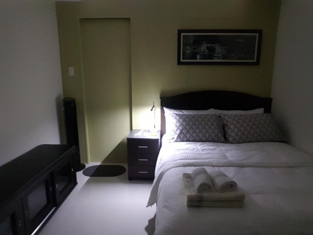 Suite 16 Tagaytay City Esterno foto