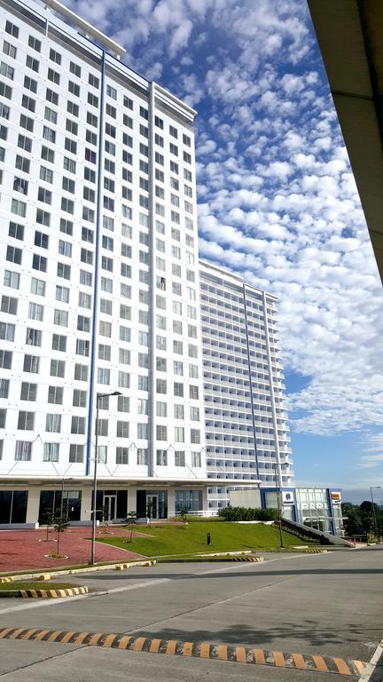 Suite 16 Tagaytay City Esterno foto
